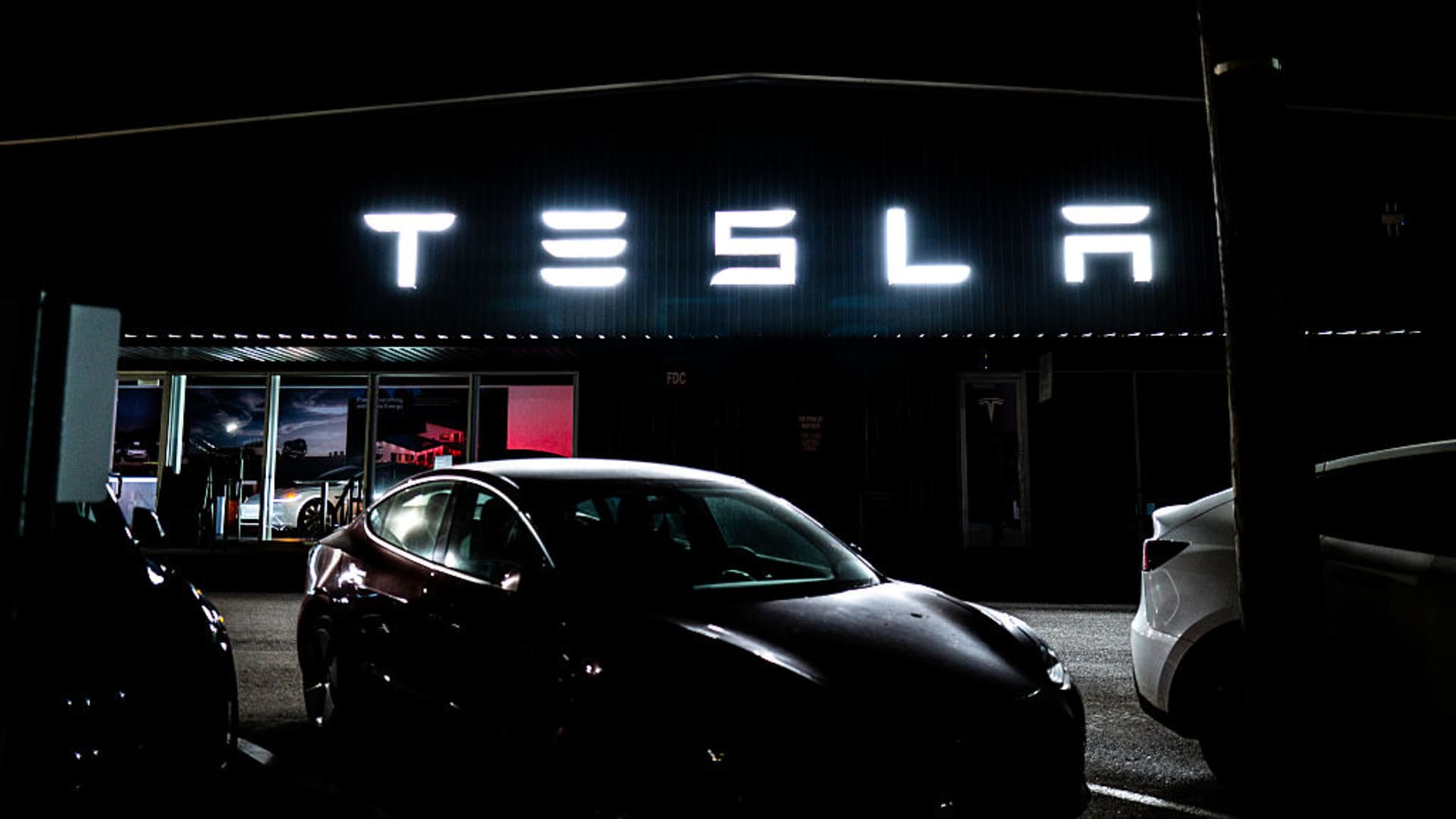 Tesla earnings are coming Wednesday. Here’s what top analysts expect Tesla earnings are coming Wednesday. Here’s what top analysts expect