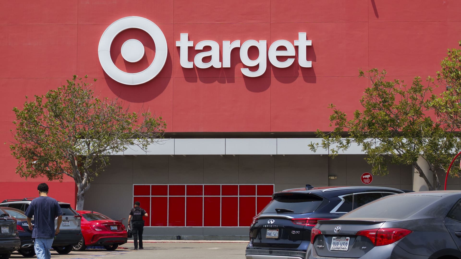 Target cuts 1,800 corporate jobs, first major layoffs in a decade