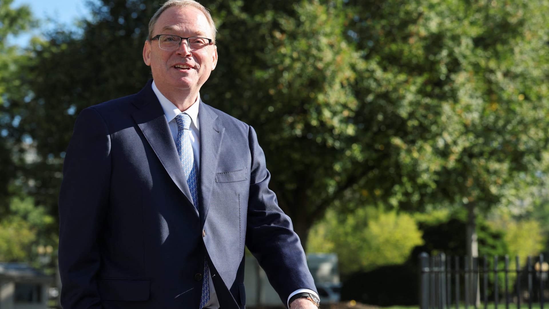 Trump Hassett layoffs government shutdown