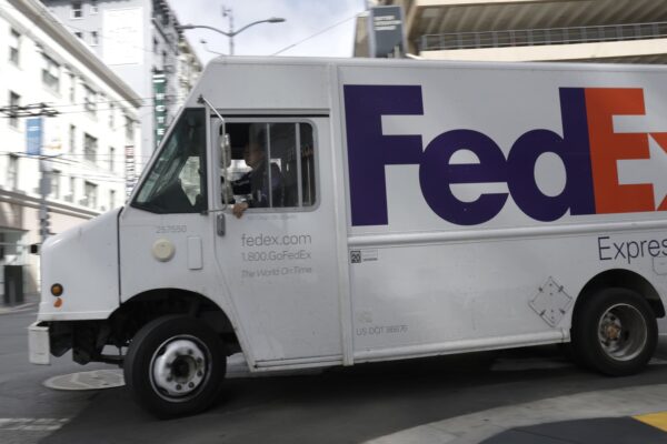 Stay away from FedEx as competition heats up, macro headwinds mount: JPMorgan Stay away from FedEx as competition heats up, macro headwinds mount: JPMorgan