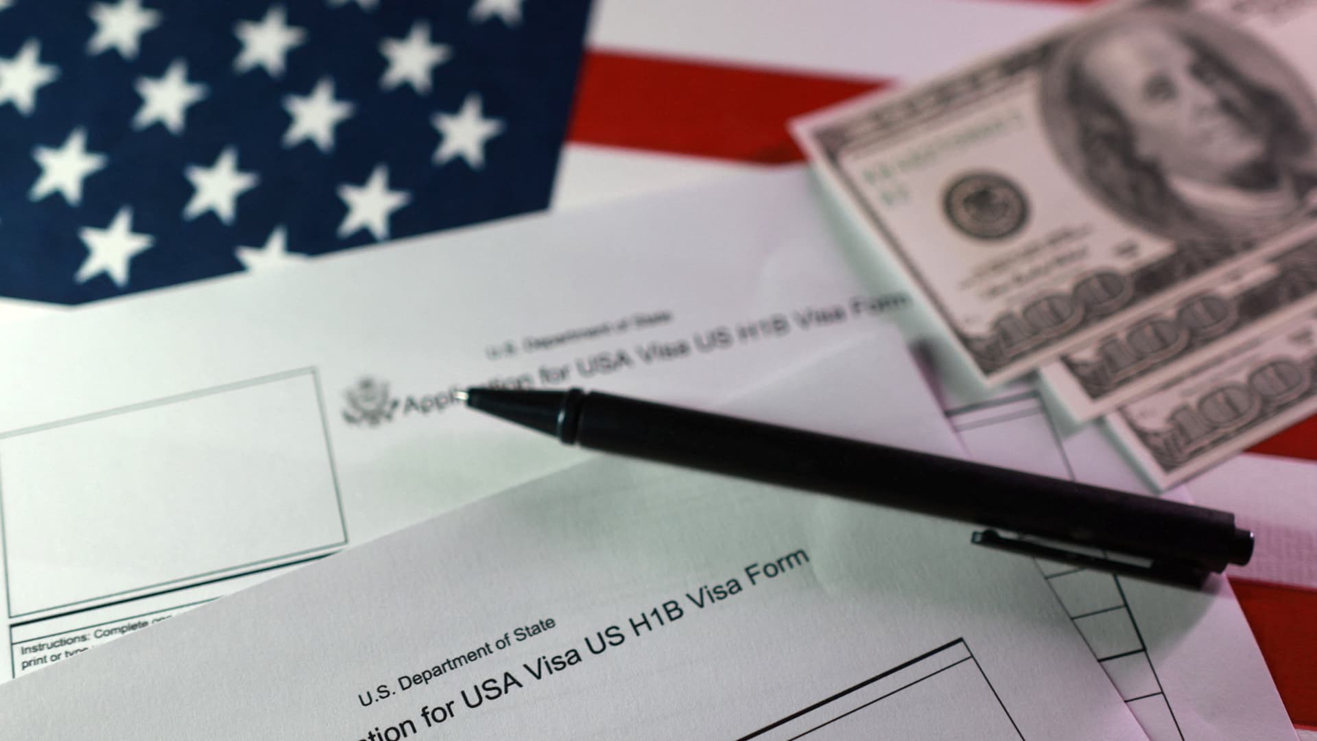 U.S. Chamber of Commerce sues Trump administration over 0,000 H-1B visa fees U.S. Chamber of Commerce sues Trump administration over 0,000 H-1B visa fees