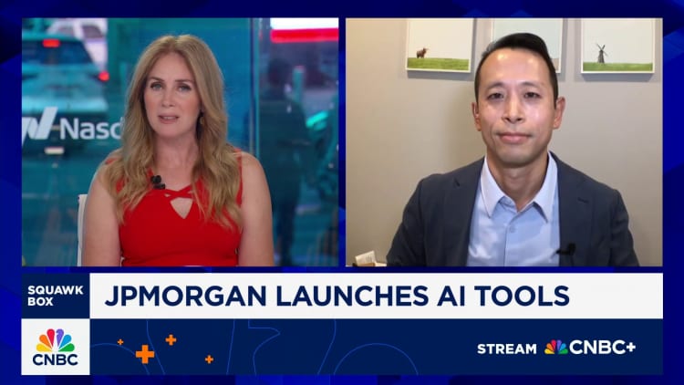 JPMorgan Chase, Goldman Sachs already using AI to hire fewer people JPMorgan Chase, Goldman Sachs already using AI to hire fewer people