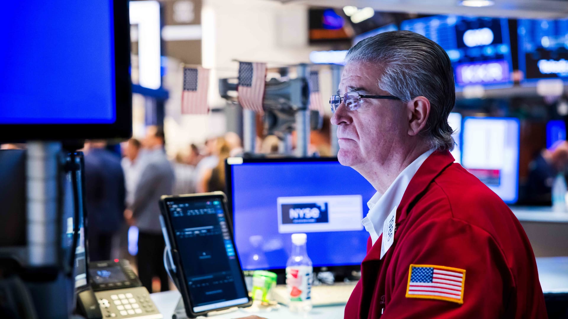 The U.S. government shuts down after stocks end September buzzing