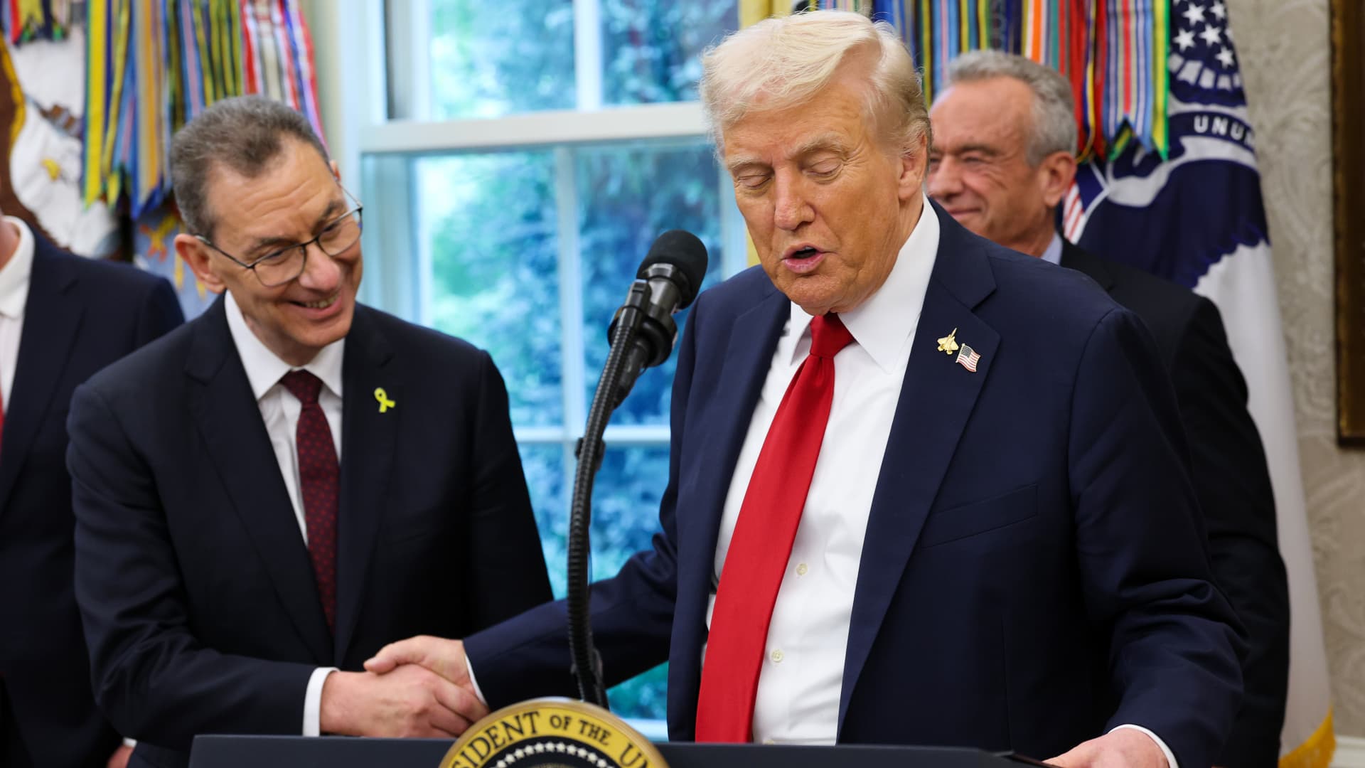 Trump pharmaceutical tariff threat lessens after Pfizer deal Trump pharmaceutical tariff threat lessens after Pfizer deal