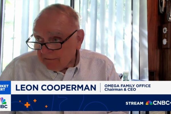 Leon Cooperman says we’ve reached the stage of the bull market that Warren Buffett warned about