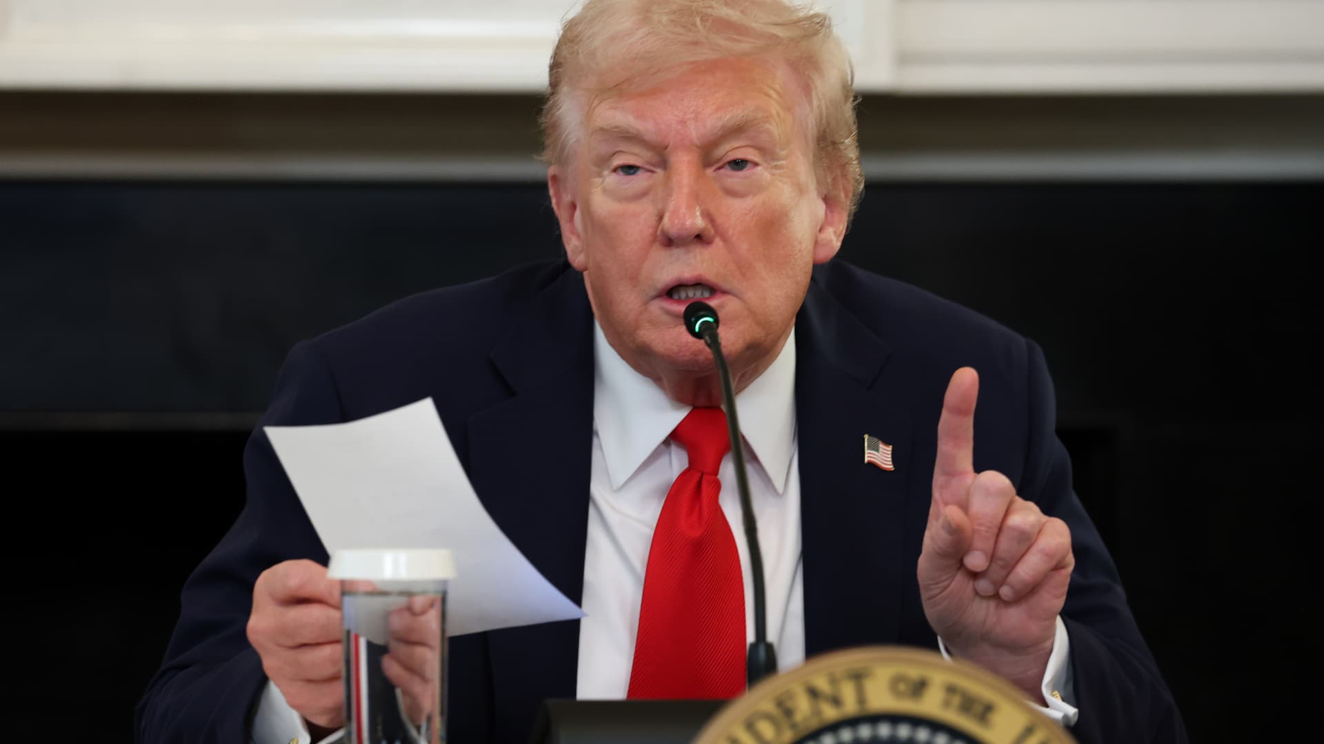Israel, Hamas reach agreement on ‘first phase’ of plan to stop fighting, release hostages and prisoners, Trump says Israel, Hamas reach agreement on ‘first phase’ of plan to stop fighting, release hostages and prisoners, Trump says