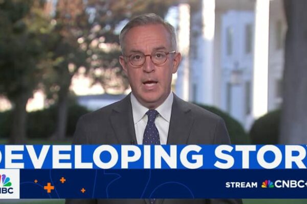 Former Fed Governor Larry Lindsey withdraws name for Fed chair