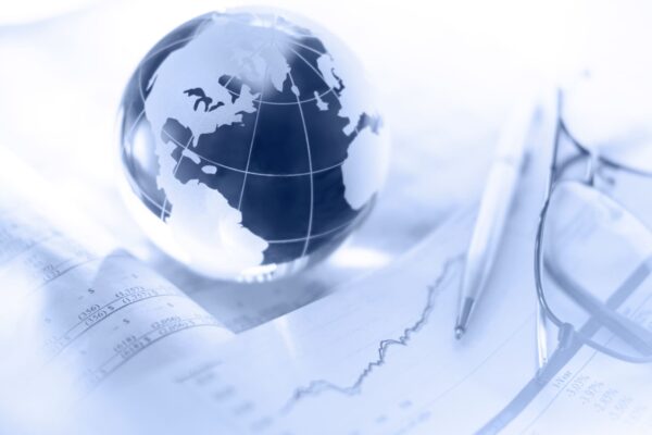 BlackRock fund manager says investors can boost income by going global with government bonds