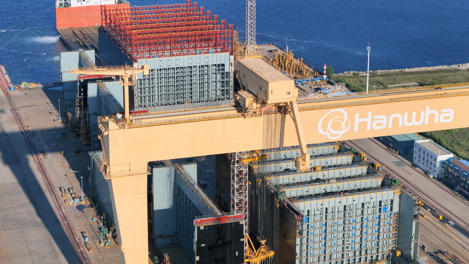 China targets five U.S. subsidiaries of South Korea’s Hanwha Ocean, sending shares down 8%