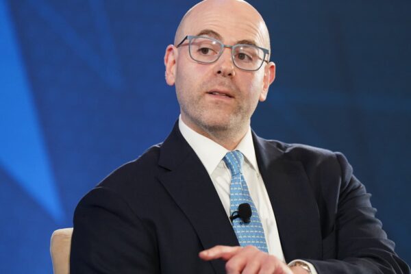 Fed Governor Miran wants a half-point cut this month, while Waller backs another quarter-point move Fed Governor Miran wants a half-point cut this month, while Waller backs another quarter-point move