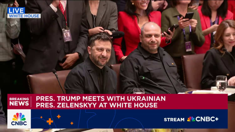 Trump shifts weight behind Putin after tense meeting with Zelenskyy Trump shifts weight behind Putin after tense meeting with Zelenskyy