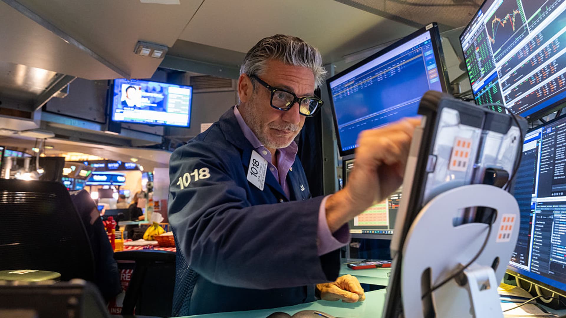 Stock market today: Live updates