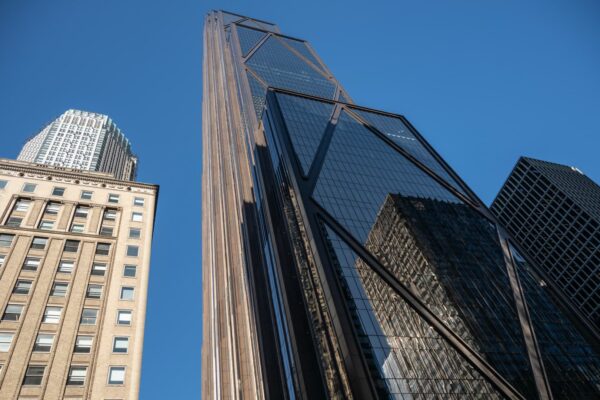 JPMorgan seeks to attract staff with  billion skyscraper in New York