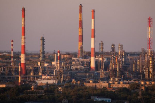 China and India to face supply jolt as U.S. targets Russia’s oil giants China and India to face supply jolt as U.S. targets Russia’s oil giants