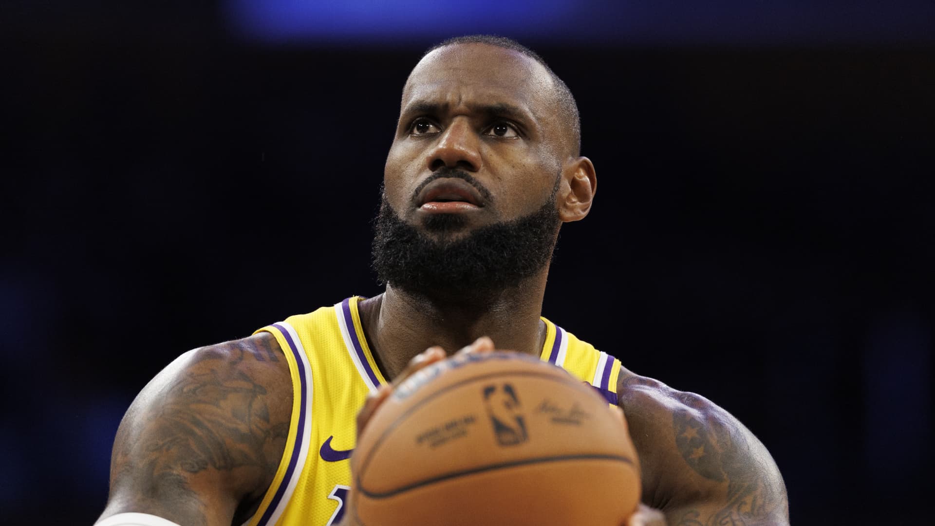 LeBron James injury information leaked to bettors, indictment suggests LeBron James injury information leaked to bettors, indictment suggests