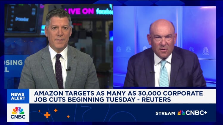 Amazon to announce largest layoffs in company history, source says Amazon to announce largest layoffs in company history, source says
