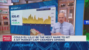 JPMorgan Chase could hit  trillion market cap