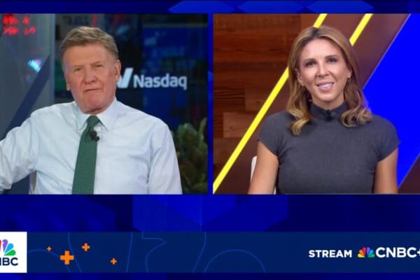 YouTube offers voluntary buyouts as company reorganizes around AI