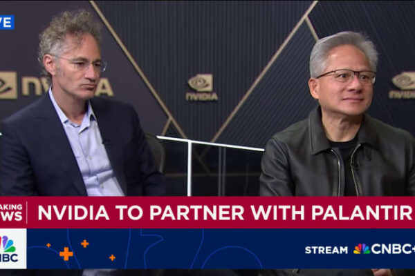 Palantir comms chief calls company’s political shift ‘concerning’