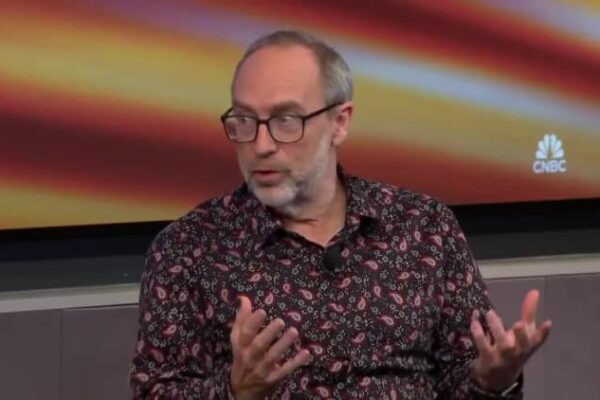 Wikipedia founder Jimmy Wales isn’t worried about Musk’s Grokipedia