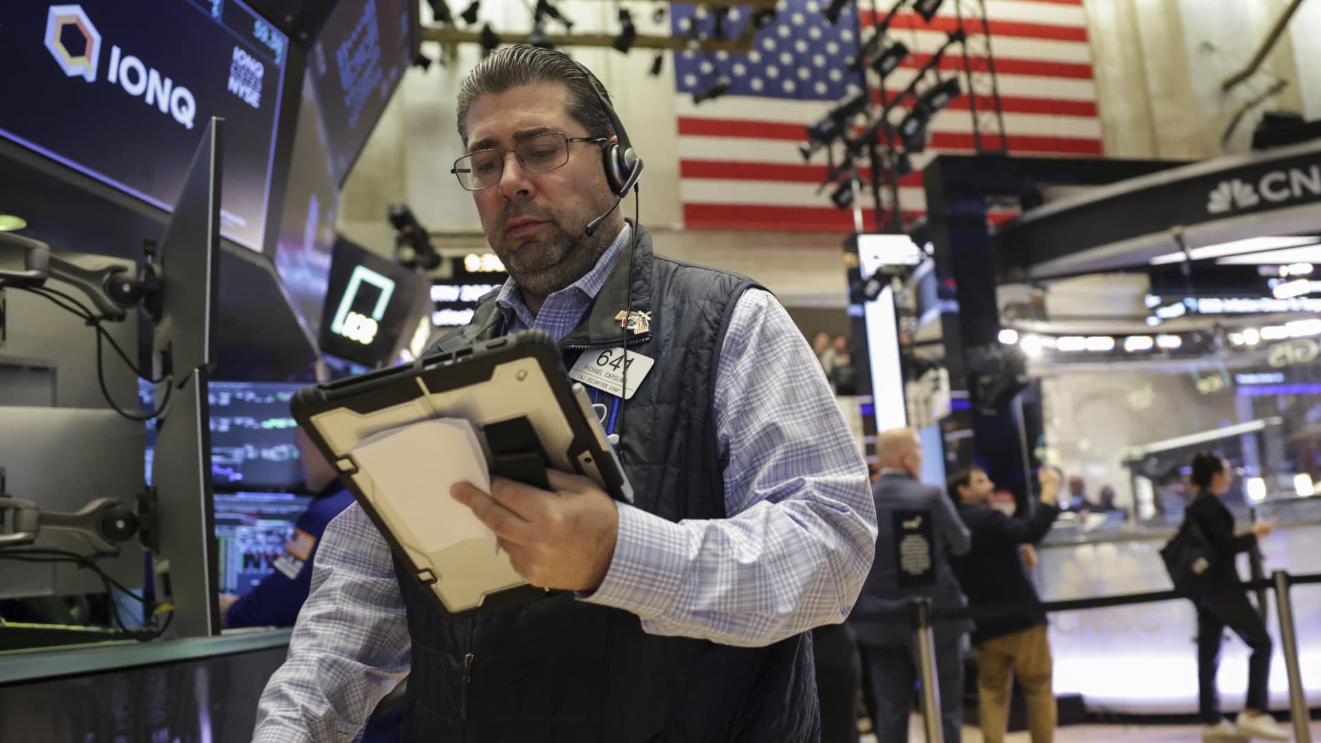 Wall Street to begin a historically strong month, but tariffs and more earnings loom