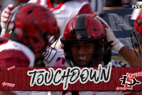 Tano Letuli picks off Carson Conklin & scores 31-yard TD, extending San Diego State's lead over Fresno State