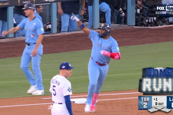 Davis Schneider & Vladimir Guerrero Jr. hit back-to-back home runs to give Blue Jays early lead over Dodgers