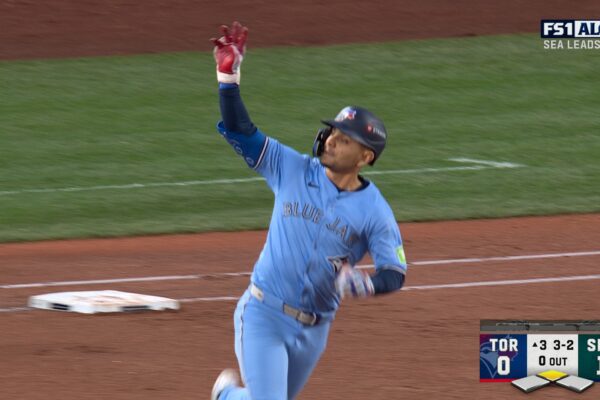 Andrés Giménez mashes two-run homer, giving Blue Jays lead over Mariners