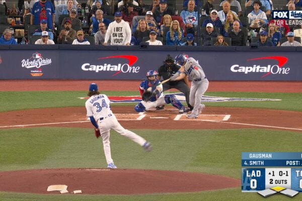 Will Smith drives in a run, giving Dodgers early lead over Blue Jays Will Smith drives in a run, giving Dodgers early lead over Blue Jays
