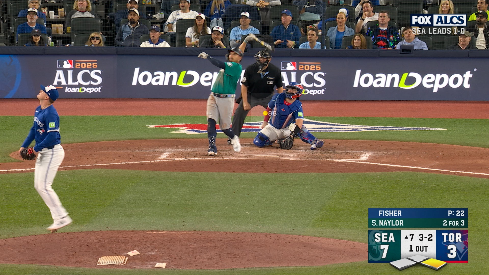 Mariners' Josh Naylor crushes two-run HR, extending lead over Blue Jays