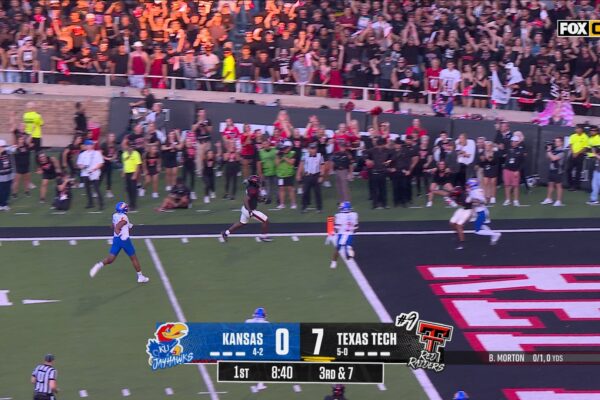Texas Tech's Behren Morton throws 21-yard TD to Terrance Carter Jr., extending early lead over Kansas