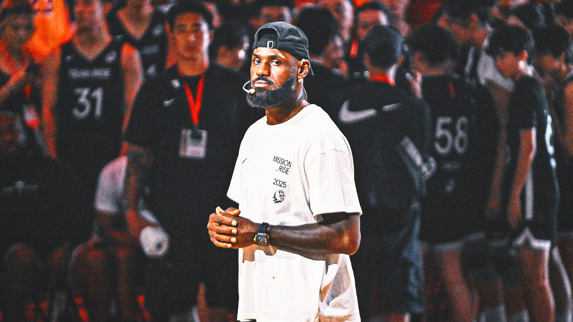 LeBron James Helping Lakers In Film Study While He’s Sidelined With Sciatica