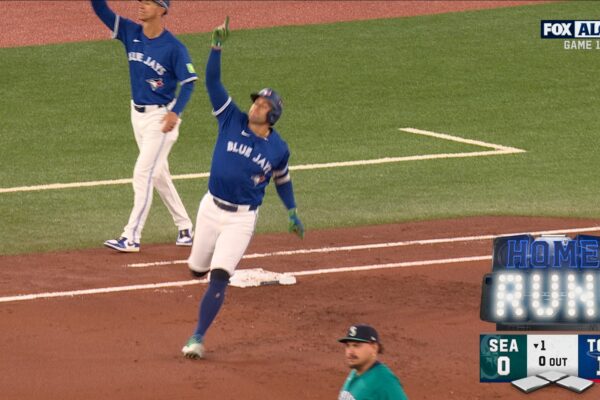 George Springer crushes lead-off home run, giving Blue Jays early lead over Mariners
