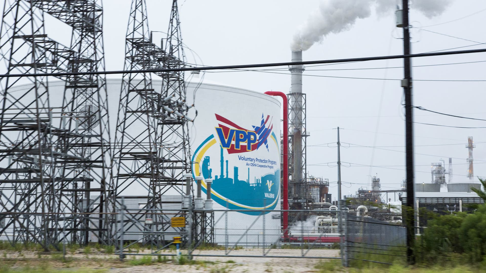 Top Wall Street analysts suggest these 3 dividend stocks for enhanced total returns