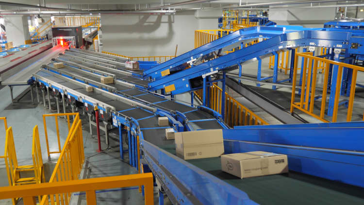 Top South Korean e-commerce firm Coupang apologises over massive data breach