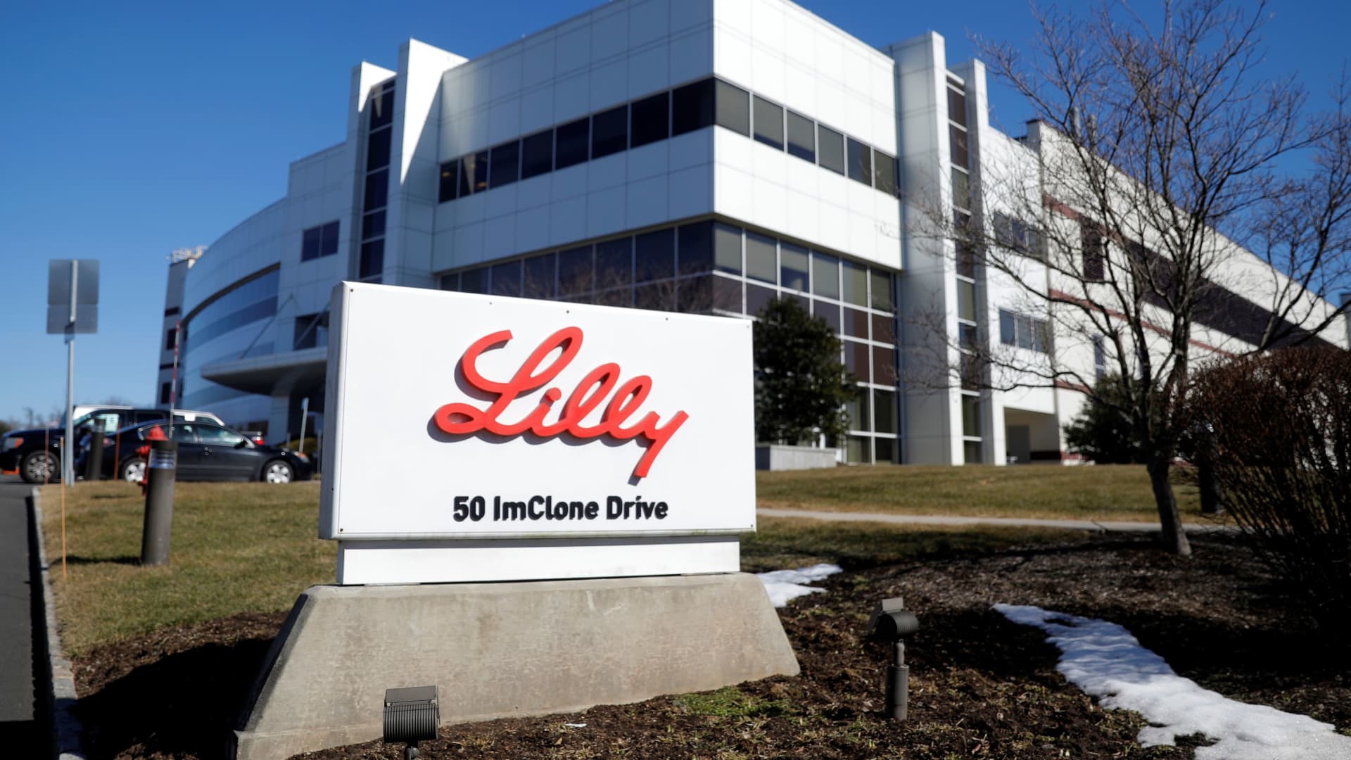 Tech rules Monday’s stock market — plus, Eli Lilly’s big comeback