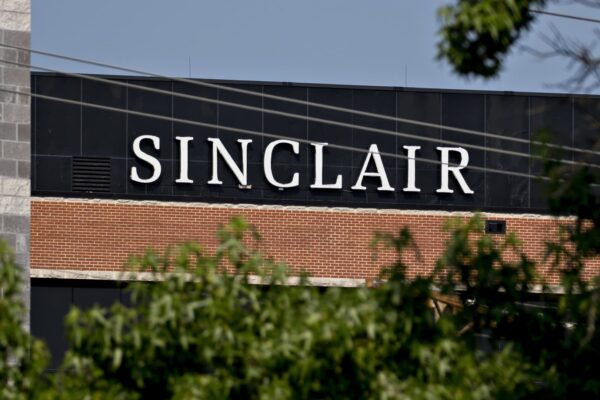 Sinclair acquires Scripps stake in a push to merge