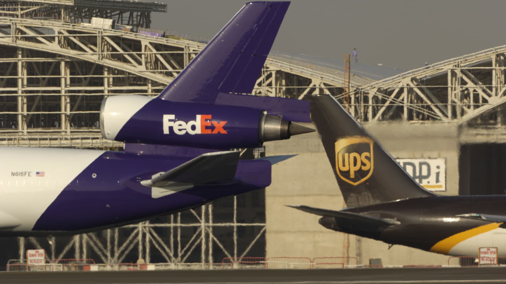 UPS and FedEx grounding MD-11 planes following deadly Kentucky crash