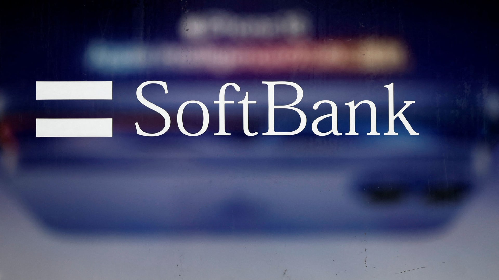 SoftBank shares plunge over 8%, extending selloff into third day
