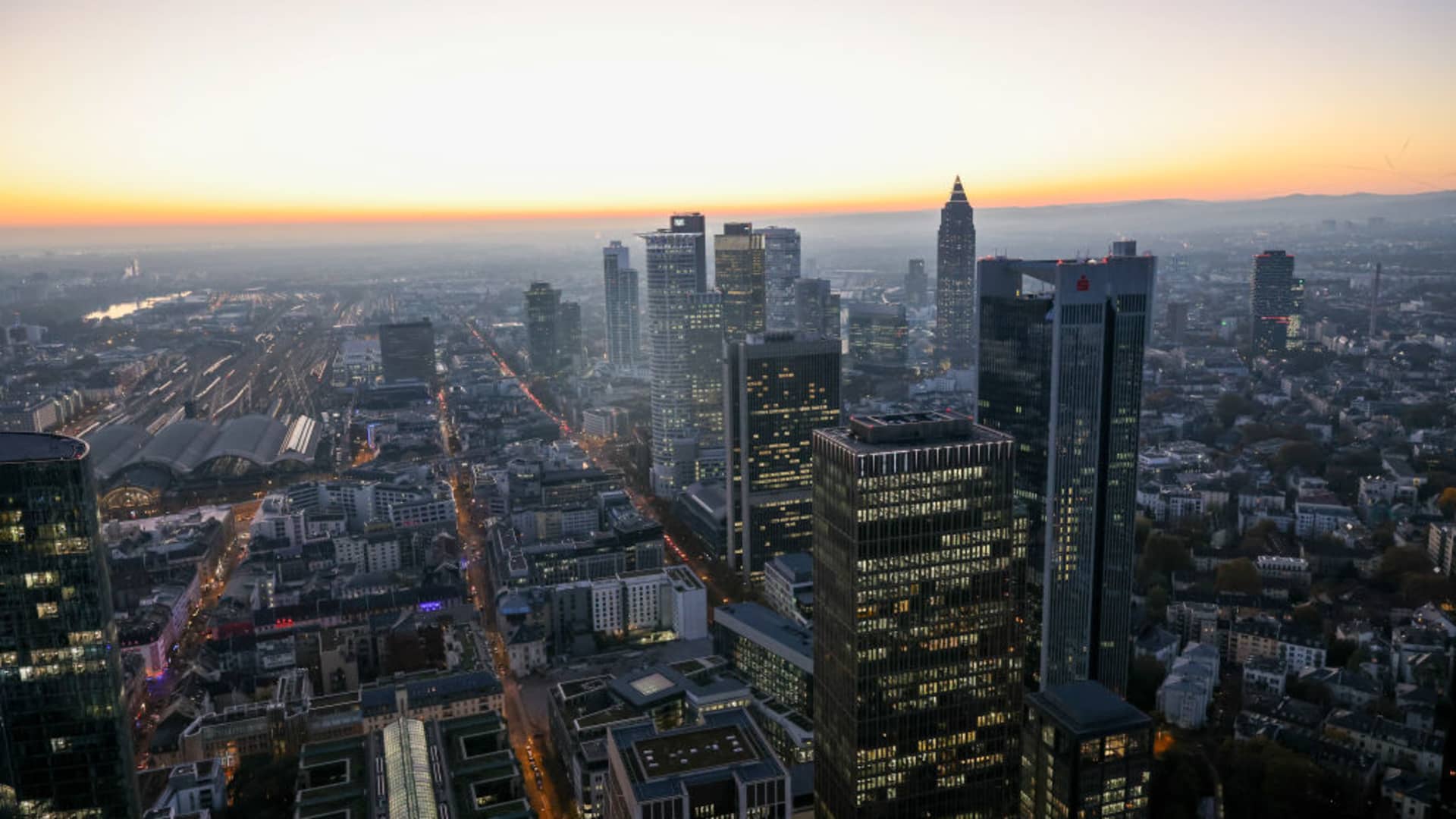 European markets edge lower; Delivery Hero gains over 7%