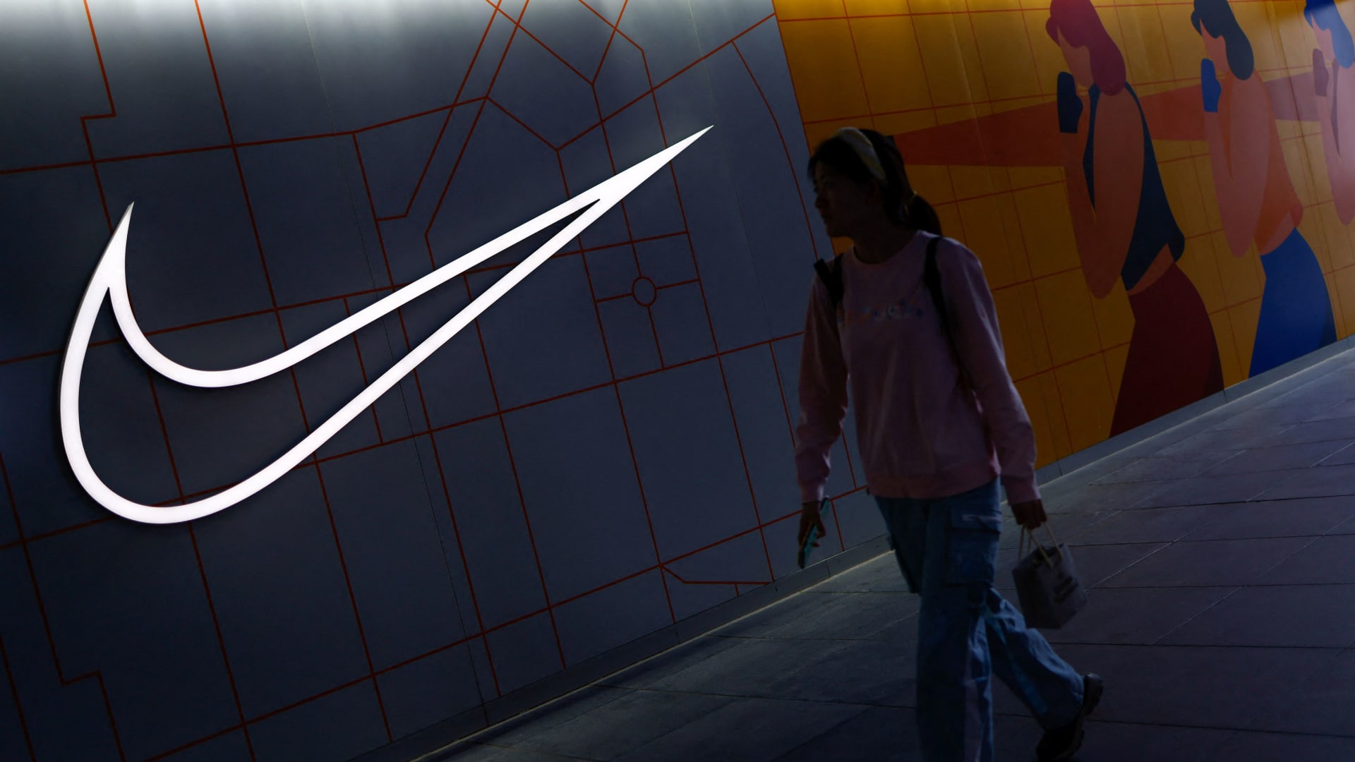 Wells Fargo upgrades Nike as headwinds dissipate for the apparel maker