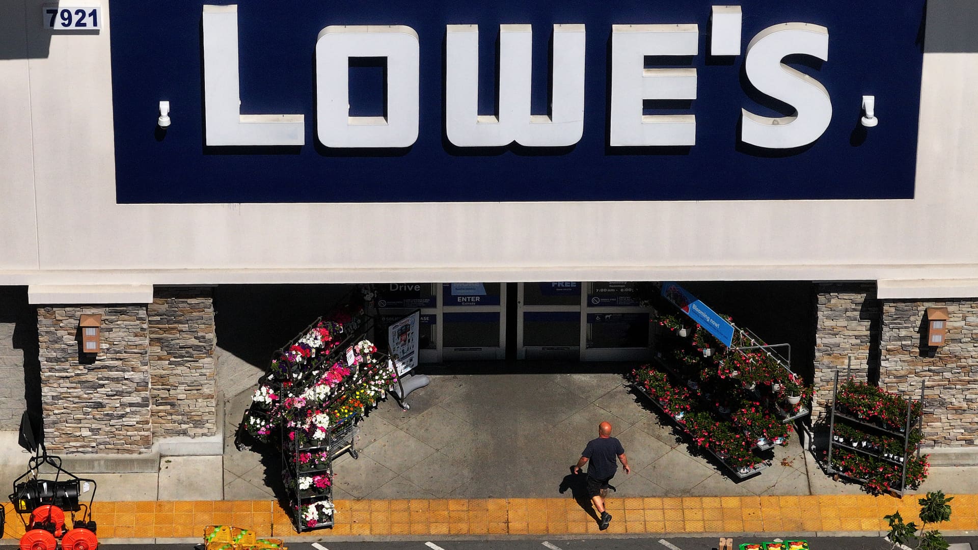 Lowe’s (LOW) Q3 2025 earnings