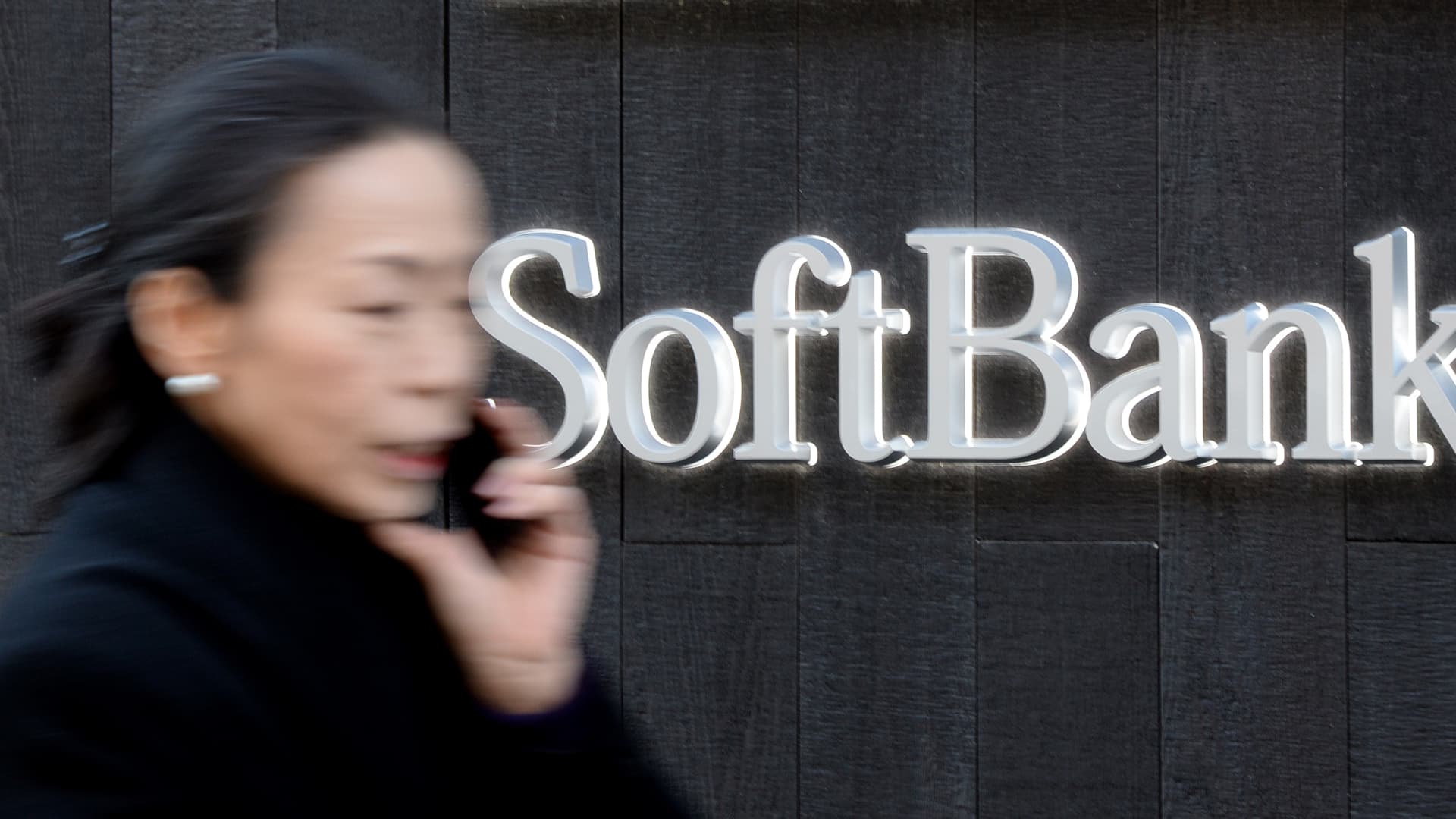 SoftBank plunges over 10% as Asia markets track Wall Street’s stunning reversal in AI stocks