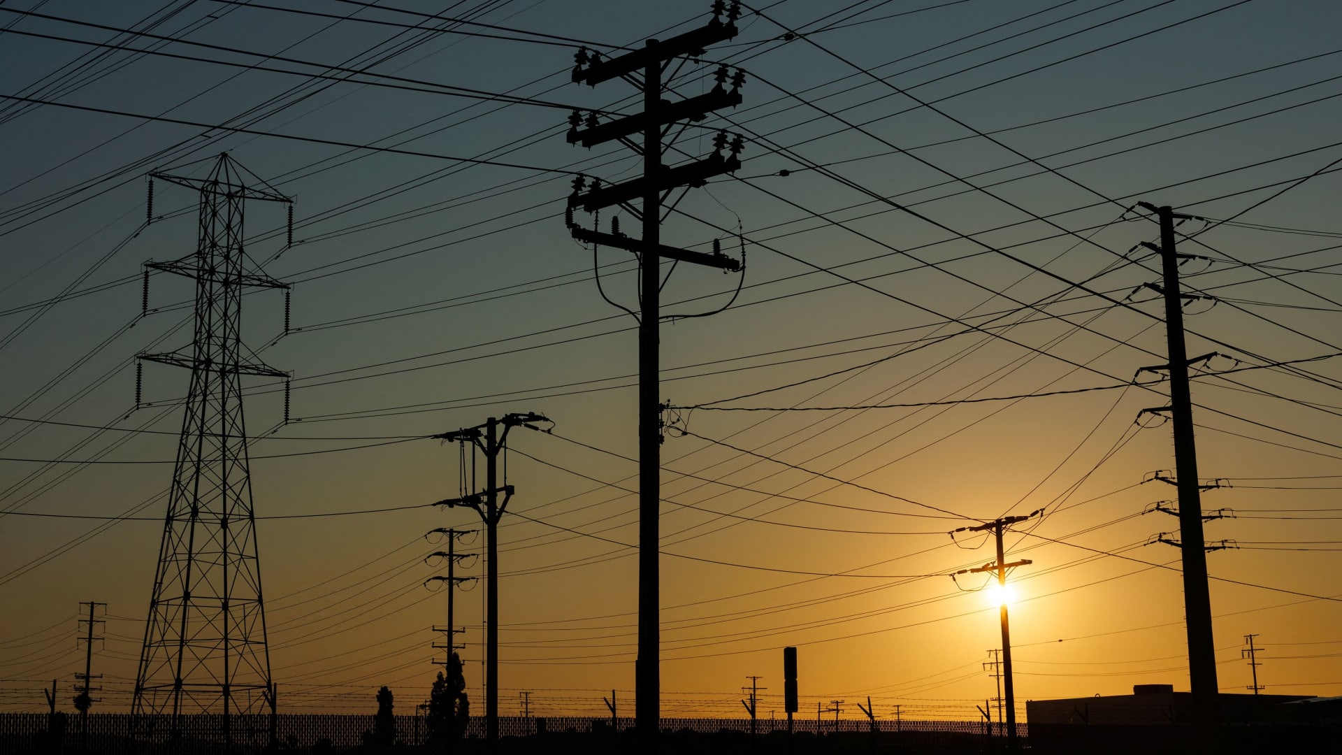 AI could be revolutionary, but don’t ‘lose your diversification,’ advisor says