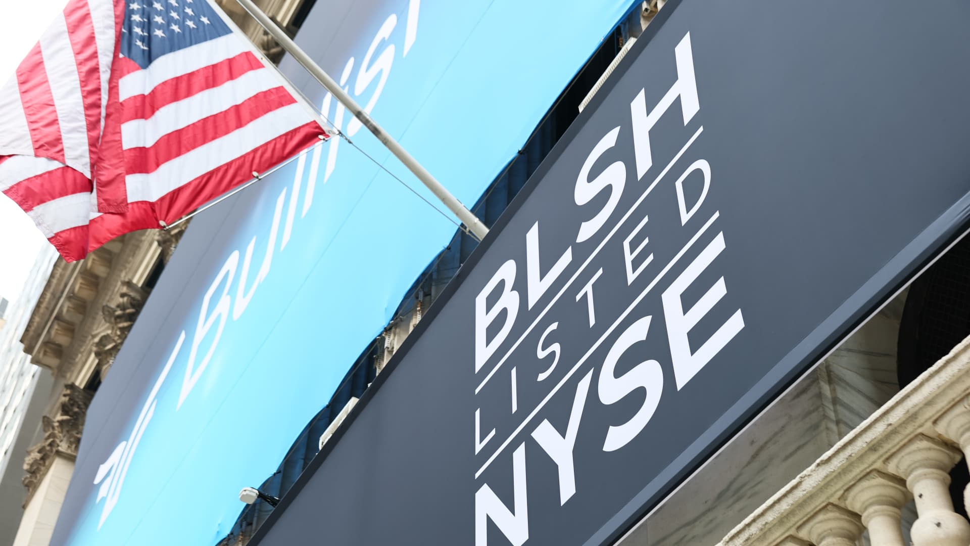 Deutsche Bank says it’s time to scoop up shares of this crypto exchange