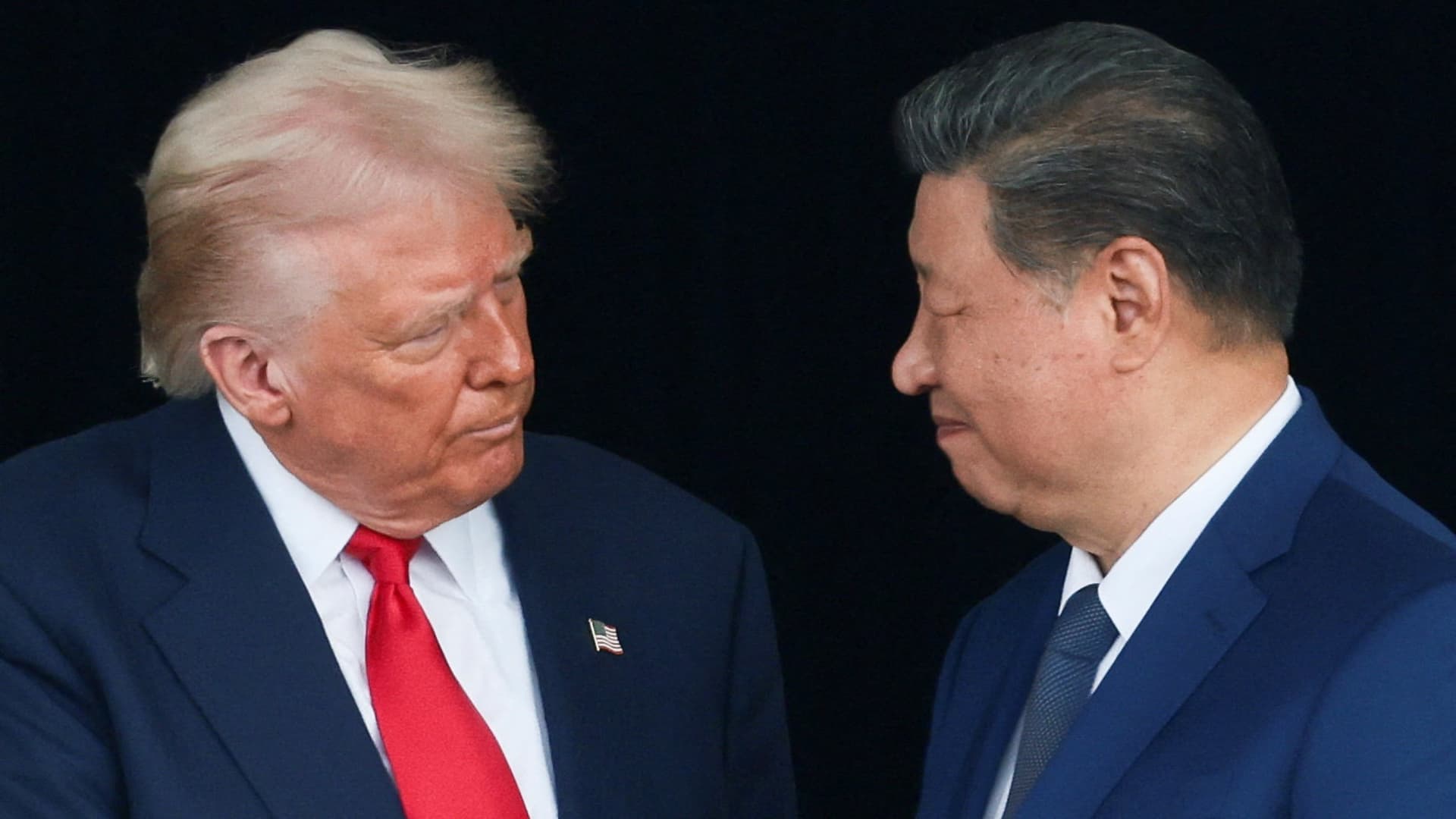 Stock set to win from thaw in China-U.S. relations, Amazon’s AI project