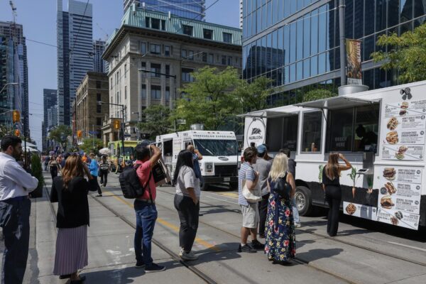 America’s food trucks nearing  billion business, but it’s rough road