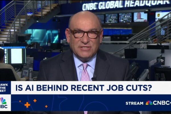 New bipartisan bill would require companies to report AI job losses