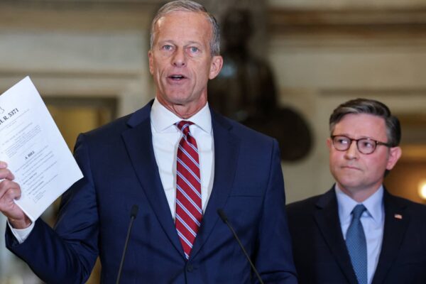 Government shutdown to become longest ever as Senate vote fails