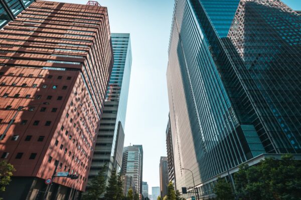 Asia markets mostly fall, tracking Wall Street losses after a tech-led pullback